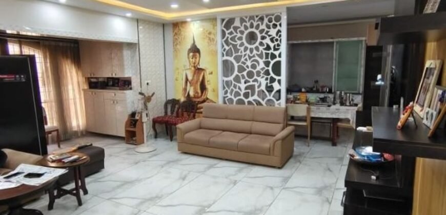 Flat at Dollars Colony Bangalore 1.75 cr