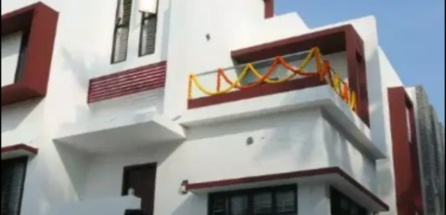 House at Adyar 2 cr
