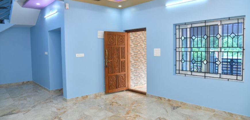 5 cents 2000 sq ft house at Kulshekar 95 lakhs