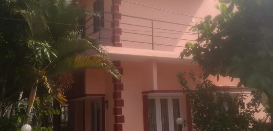 House at Kavoor 92 lakhs