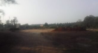 1 acre at Kavoor 4 lakhs