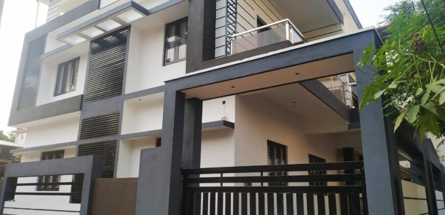House at Kodical 1.5 cr