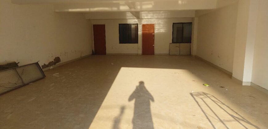 1400 sq ft office/shop for rent at Bendoorwell 72 k