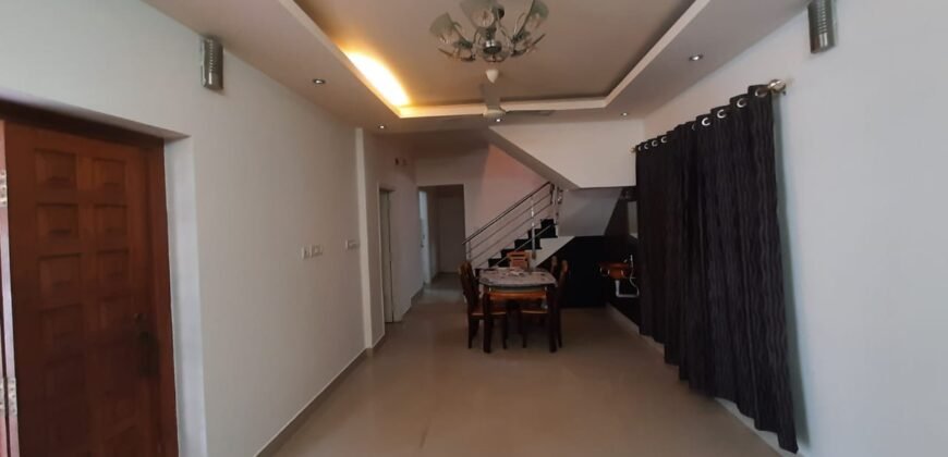 4 bhk house at Pandeshwar