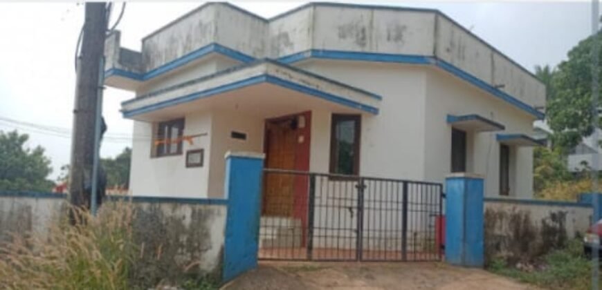 2 bhk house at Padavinangady 36 lakhs