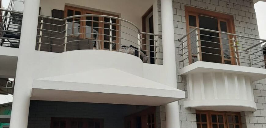 4 bhk house at Pandeshwar