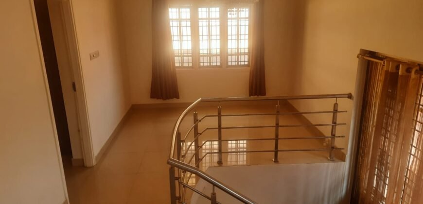 4 bhk house at Pandeshwar