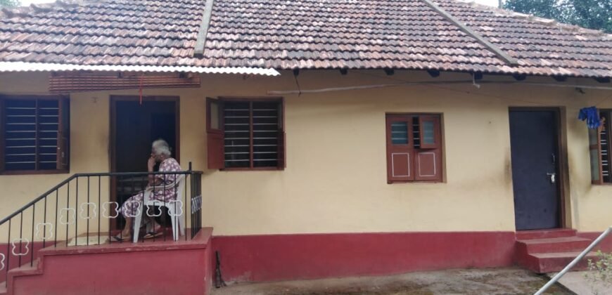 10 cents with old house at Saripalla 45 lakhs