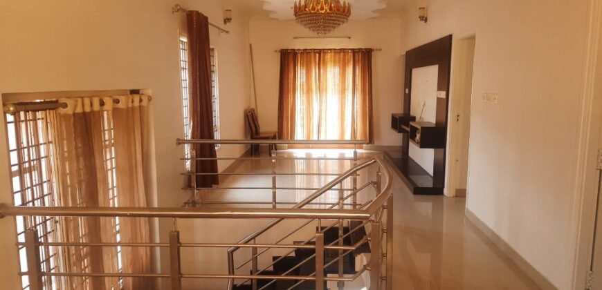 4 bhk house at Pandeshwar