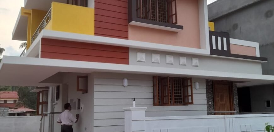 House at Marakada 72 lakhs