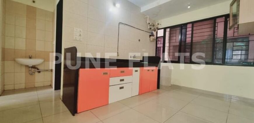 *Well Maintained 2 BHK Residential Apartment for Rent in Nanded City*