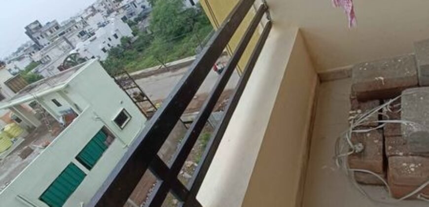 📌Commercial Main road touch 2 bhk flat for sale in omkar nagar to besa road revti nagar nagpur📌