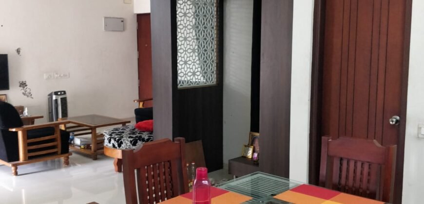 A Fully furnished 3bhk Flat in Bondel for sale.