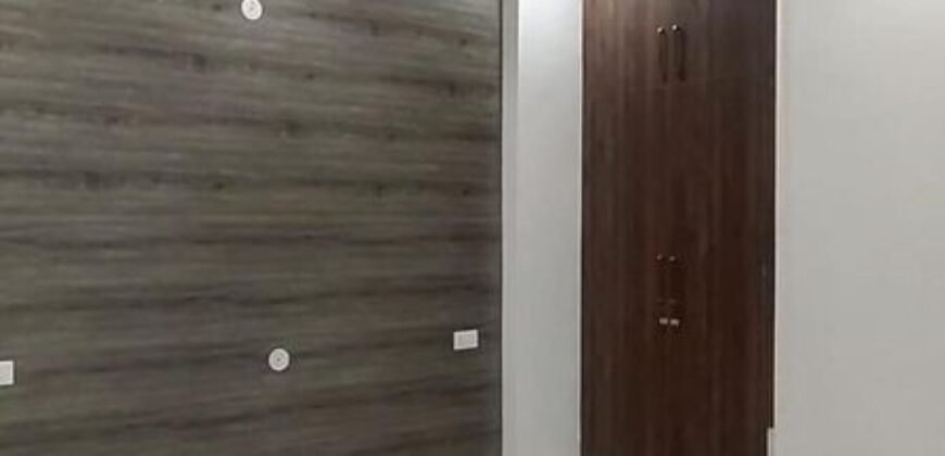 *3BHK SEMI FURNISHED FLAT FOR SALE*