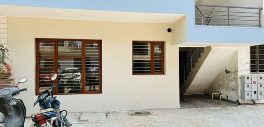 Independent Floors located at very prime location of tricity