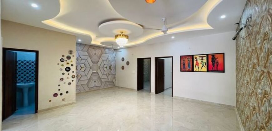 Independent Floors located at very prime location of tricity