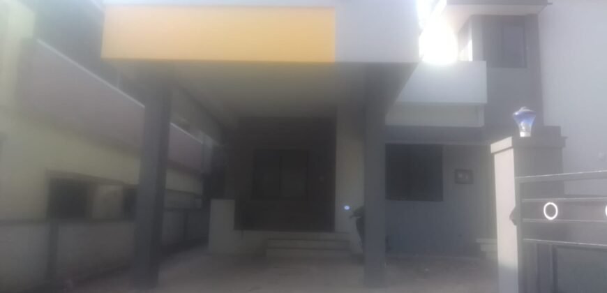 7 cents land with 3 Bhk villa for sale at Bondel
